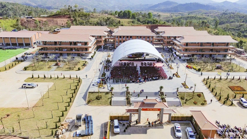 Khởi c&ocirc;ng đồng loạt 121 trường nội tr&uacute; li&ecirc;n cấp tại c&aacute;c x&atilde; bi&ecirc;n giới đất liền - Ảnh 1.