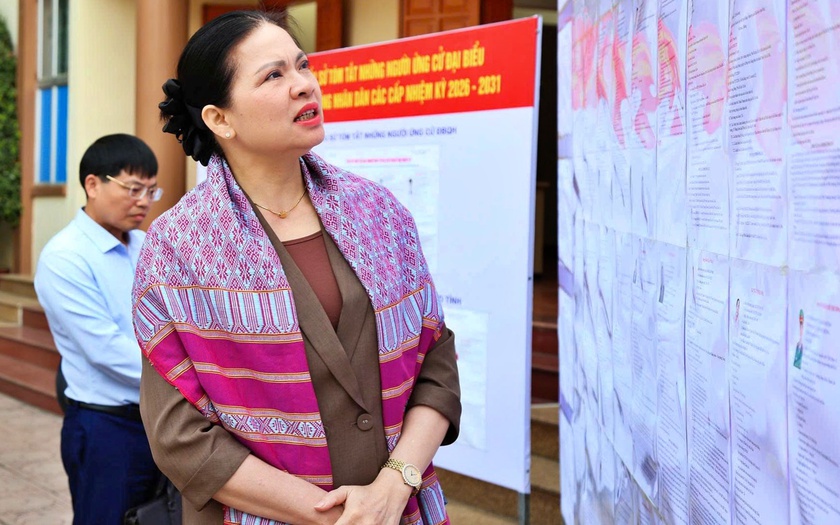 Ph&oacute; Chủ tịch - Tổng Thư k&yacute; Ủy ban Trung ương MTTQ Việt Nam H&agrave; Thị Nga tiếp x&uacute;c cử tri tại Lai Ch&acirc;u - Ảnh 3.