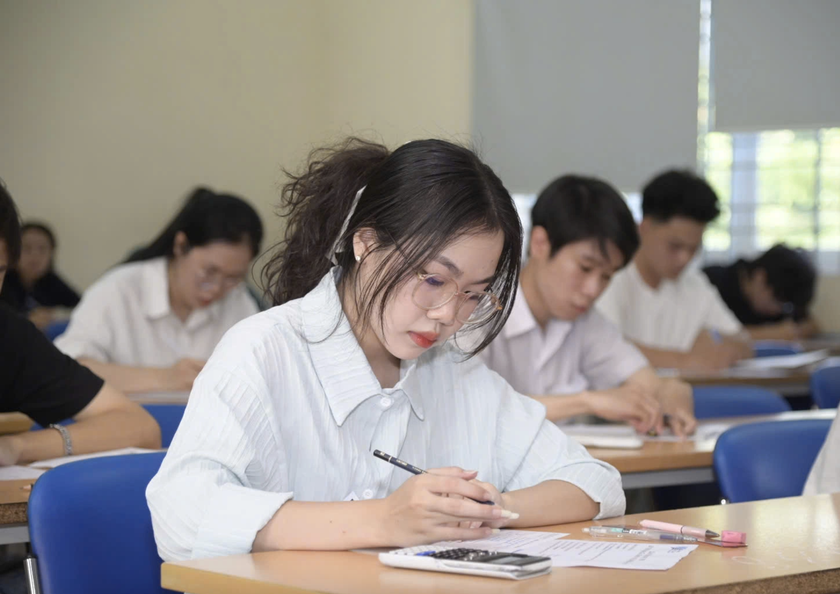 Học sinh 145 trường trung học phổ th&ocirc;ng được cộng điểm x&eacute;t tuyển v&agrave;o Đại học Quốc gia Th&agrave;nh phố Hồ Ch&iacute; Minh - Ảnh 1.