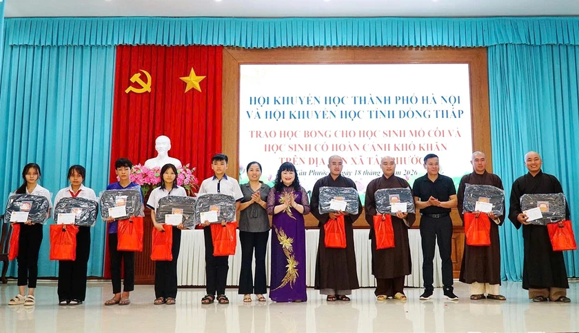 Khuyến học H&agrave; Nội v&agrave; Đồng Th&aacute;p gắn kết, trao đổi kinh nghiệm x&acirc;y dựng x&atilde; hội học tập - Ảnh 2.