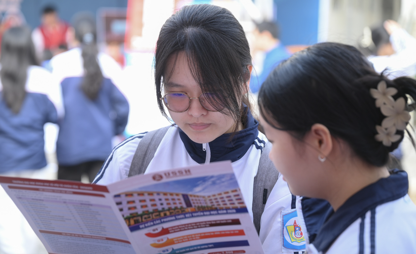 12 trường thuộc Đại học Quốc gia H&agrave; Nội quy đổi IELTS từ 5.5 - Ảnh 1.