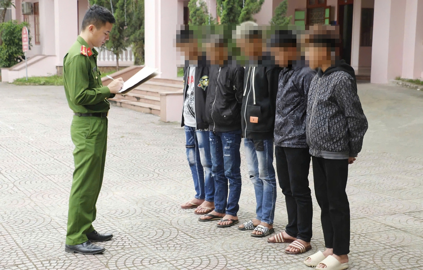 Bắt giữ băng nh&oacute;m g&acirc;y ra nhiều vụ trộm xe li&ecirc;n tỉnh - Ảnh 2.