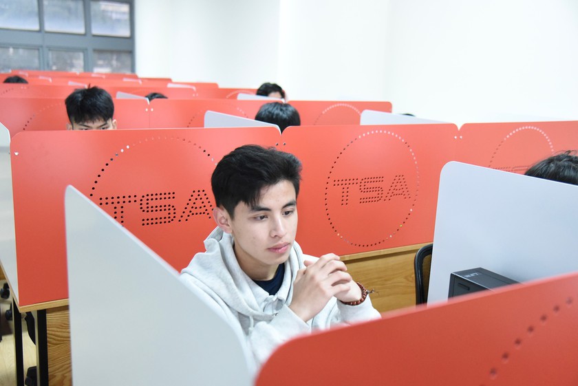 Học sinh Hải Ph&ograve;ng ph&aacute; kỷ lục điểm thi đ&aacute;nh gi&aacute; tư duy của Đại học B&aacute;ch khoa H&agrave; Nội - Ảnh 1.