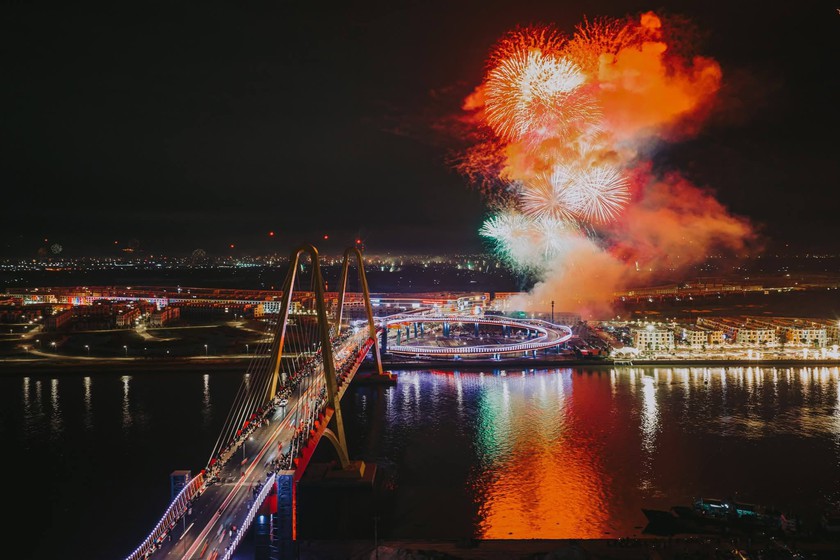 5 năm kh&ocirc;ng lo l&atilde;i suất, vững t&acirc;m an cư giữa t&acirc;m điểm lưu chuyển của Vinhomes Royal Island - Ảnh 3.