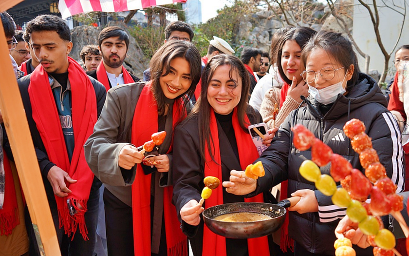 Du lịch "săn" hoa m&ugrave;a xu&acirc;n g&oacute;p phần b&ugrave;ng nổ kinh tế Trung Quốc - Ảnh 3.