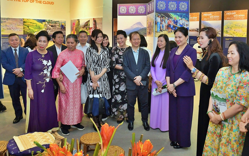 "Gieo xanh nơi đỉnh m&acirc;y" - Chuyện l&agrave;m du lịch sinh th&aacute;i của phụ nữ Việt Nam - Ảnh 3.