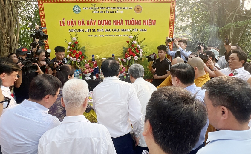 Đặt đ&aacute; x&acirc;y dựng ch&ugrave;a Da, x&acirc;y nh&agrave; tưởng niệm 543 liệt sĩ l&agrave; nh&agrave; b&aacute;o - Ảnh 10.