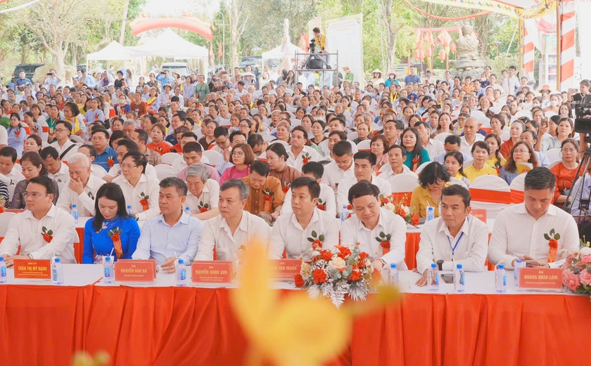 Đặt đ&aacute; x&acirc;y dựng ch&ugrave;a Da, x&acirc;y nh&agrave; tưởng niệm 543 liệt sĩ l&agrave; nh&agrave; b&aacute;o - Ảnh 9.