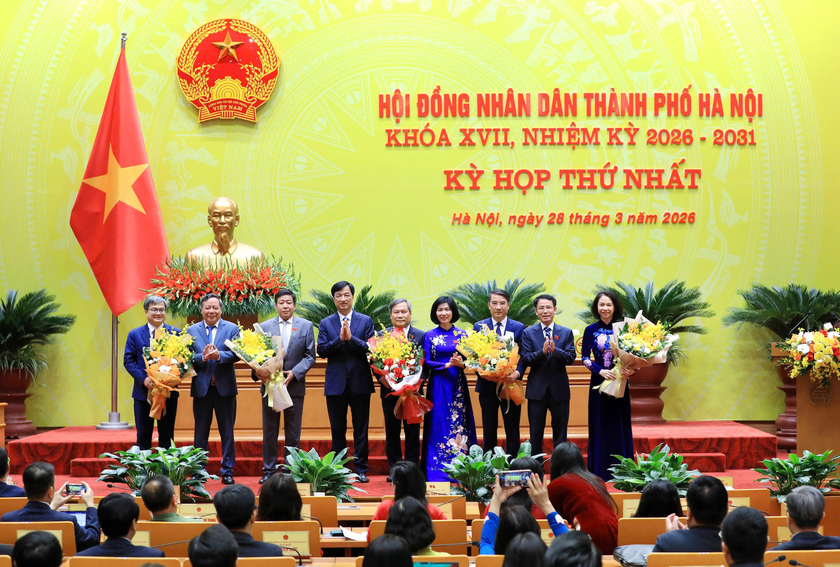 HĐND Thành phố Hà Nội bầu ông Vũ Đại Thắng tiếp tục giữ chức vụ Chủ tịch UBND Thành phố Hà Nội - Ảnh 2.