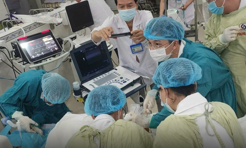 Bộ Y tế c&ocirc;ng nhận kỹ thuật hồi sinh tim phổi mới lần đầu thực hiện tại Việt Nam- Ảnh 1.