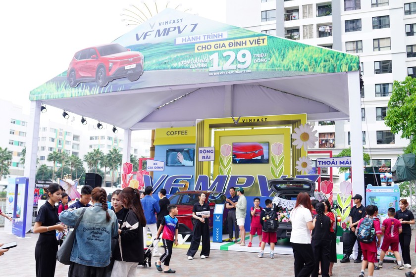 Rộng rãi, tiện nghi, lái sướng hơn xe xăng: VinFast VF MPV 7 ghi điểm tuyệt đối trong mắt khách hàng Việt - Ảnh 1.