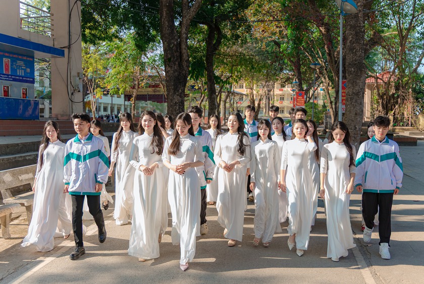 80 năm Trường THPT Lương Ngọc Quyến trong d&ograve;ng chảy đổi mới gi&aacute;o dục - Ảnh 6.