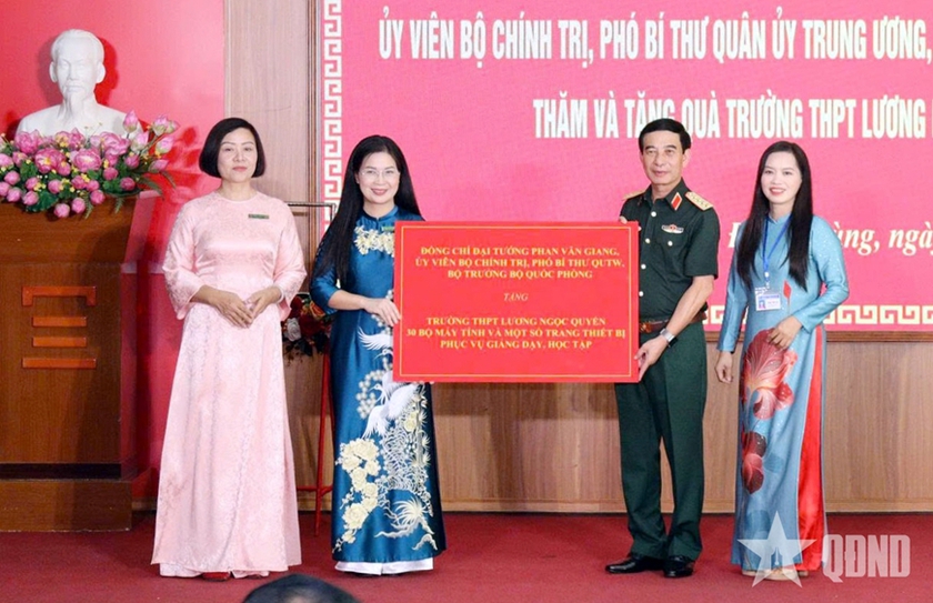 80 năm Trường THPT Lương Ngọc Quyến trong d&ograve;ng chảy đổi mới gi&aacute;o dục - Ảnh 4.