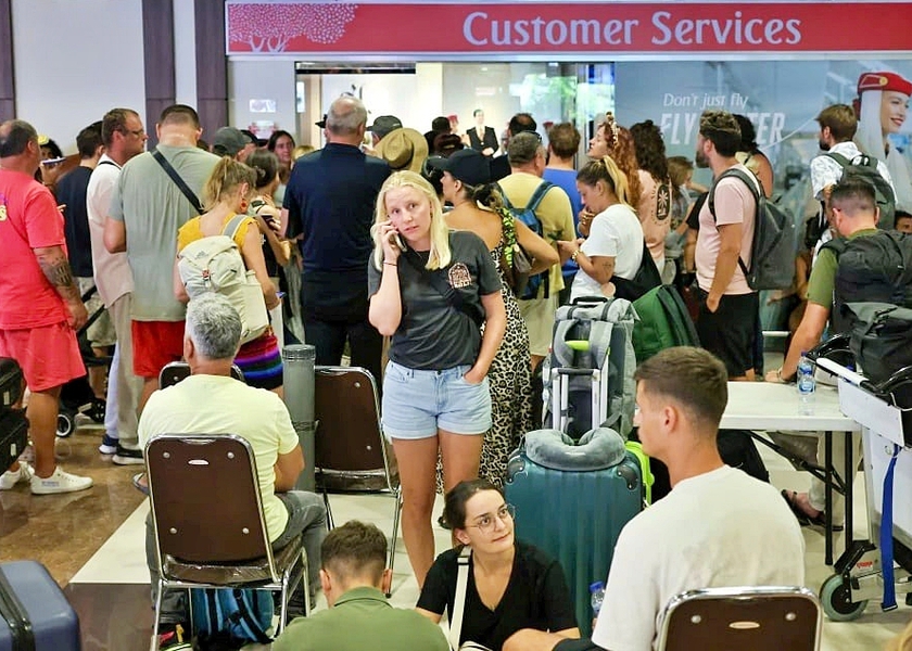 Xung đột tại Trung Đ&ocirc;ng g&acirc;y gi&aacute;n đoạn d&ograve;ng chảy h&agrave;ng kh&ocirc;ng v&agrave; du lịch - Ảnh 6.