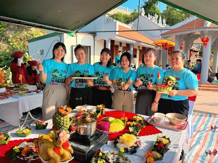 Độc đáo Hội thi Ẩm thực biển ở Đặc khu Cô Tô- Quảng Ninh - Ảnh 1.