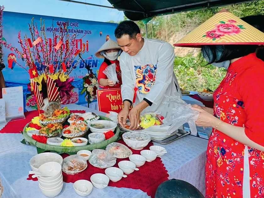 Độc đáo Hội thi Ẩm thực biển ở Đặc khu Cô Tô- Quảng Ninh - Ảnh 2.