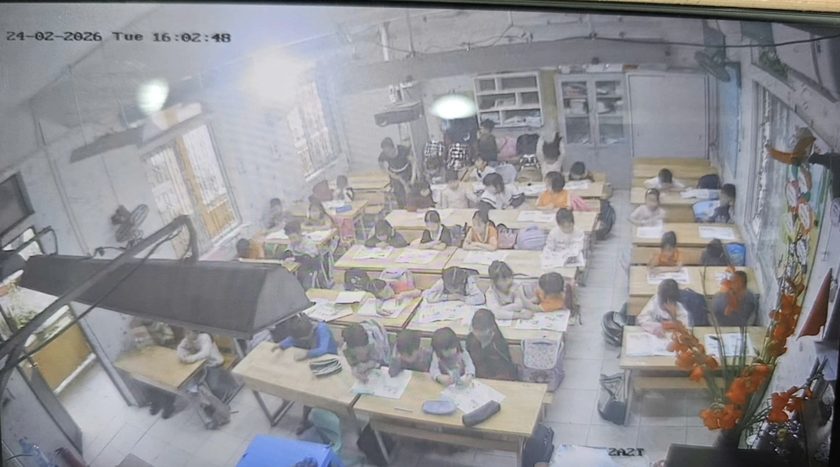 Vụ "học sinh liếm đất": Sở Gi&aacute;o dục v&agrave; Đ&agrave;o tạo y&ecirc;u cầu xử l&yacute; nghi&ecirc;m vi phạm, kh&ocirc;ng bao che - Ảnh 1.