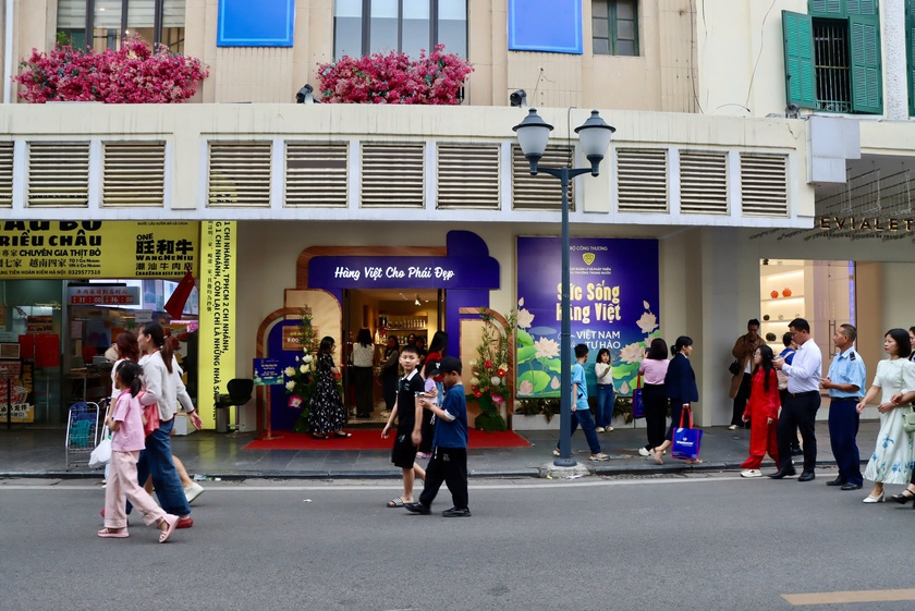 Khai mạc Kh&ocirc;ng gian trưng b&agrave;y "Sức sống h&agrave;ng Việt" lần thứ 2 - Ảnh 1.