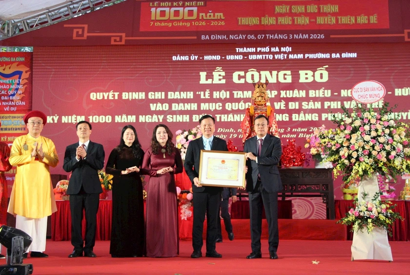 C&ocirc;ng bố quyết định ghi danh Lễ hội Tam gi&aacute;p v&agrave;o danh mục quốc gia Di sản văn h&oacute;a phi vật thể - Ảnh 1.