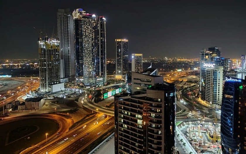 Xung đột Trung Đ&ocirc;ng khiến du kh&aacute;ch chuyển hướng sang c&aacute;c "điểm đến thay thế" như Việt Nam - Ảnh 2.