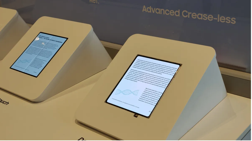 Samsung Galaxy Z Fold 8 v&agrave; cuộc cạnh tranh gi&agrave;nh thị phần với iPhone gập? - Ảnh 1.