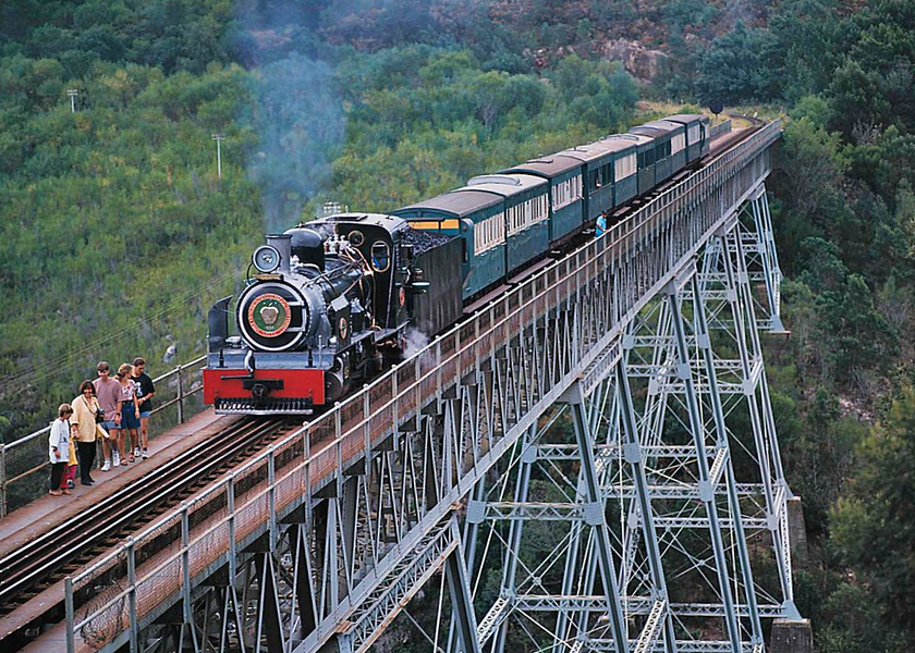 Việt Nam, Nhật Bản nổi trội với du lịch chậm bằng t&agrave;u hoả - Ảnh 8.