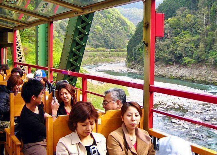 Việt Nam, Nhật Bản nổi trội với du lịch chậm bằng t&agrave;u hoả - Ảnh 6.