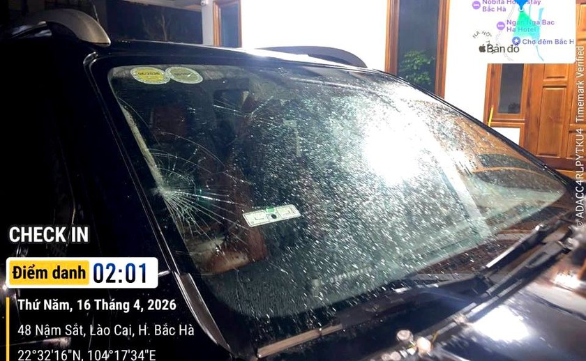 Mưa đá lớn, kéo dài gần 1 giờ ở xã Bắc Hà làm sập nhà sàn, 4 người bị thương - Ảnh 12.