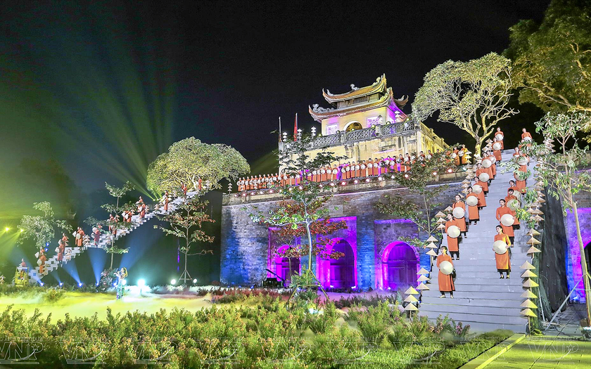 Nét quyến rũ Hà Nội trong “10 thành phố sắc màu nhất thế giới” - Ảnh 1.