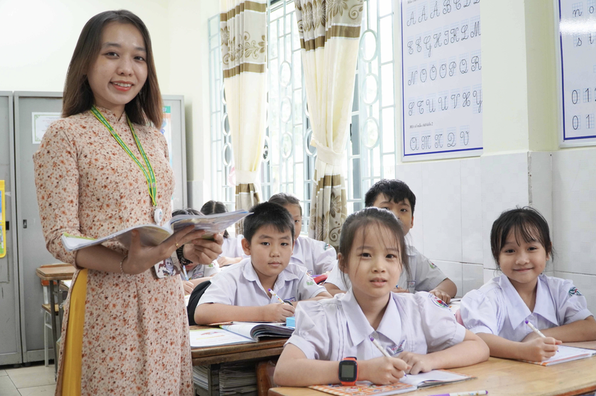 Lương gi&aacute;o vi&ecirc;n hạng I kh&ocirc;ng tăng như đề xuất, cao nhất gần 16 triệu đồng/th&aacute;ng - Ảnh 1.