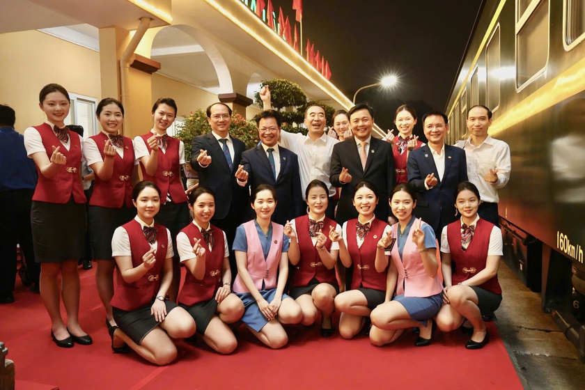 H&igrave;nh ảnh đẹp chuy&ecirc;n xa đ&oacute;n Tổng B&iacute; thư, Chủ tịch nước T&ocirc; L&acirc;m - Ảnh 6.