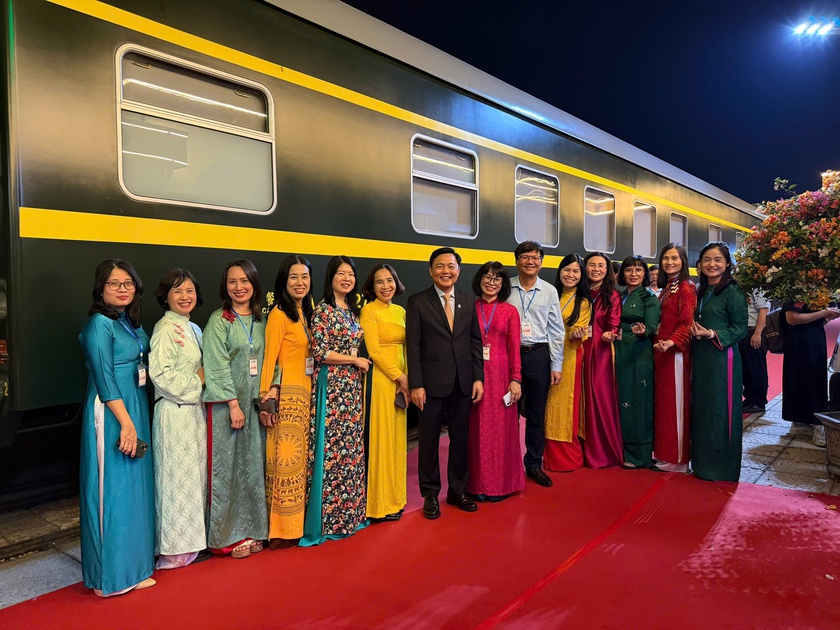 H&igrave;nh ảnh đẹp chuy&ecirc;n xa đ&oacute;n Tổng B&iacute; thư, Chủ tịch nước T&ocirc; L&acirc;m - Ảnh 9.