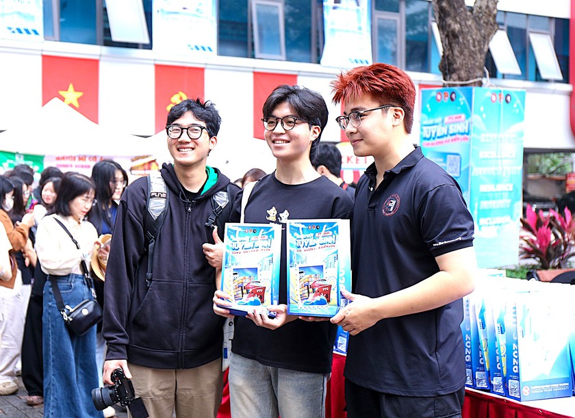 Tuyển sinh 2026: Khi giải Khoa học kỹ thuật kh&ocirc;ng c&ograve;n l&agrave; "đặc quyền" v&agrave;o thẳng đại học - Ảnh 1.