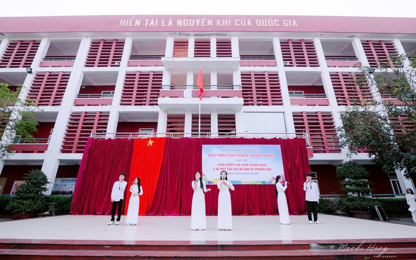 Nhiều trường ở Nghệ An tăng chỉ ti&ecirc;u tuyển sinh lớp 10 - Ảnh 1.