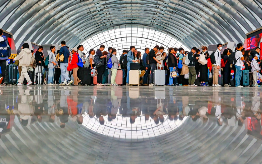 Bức tranh du lịch ch&acirc;u &Aacute; dịp Tuần lễ V&agrave;ng th&aacute;ng 5 - Ảnh 1.