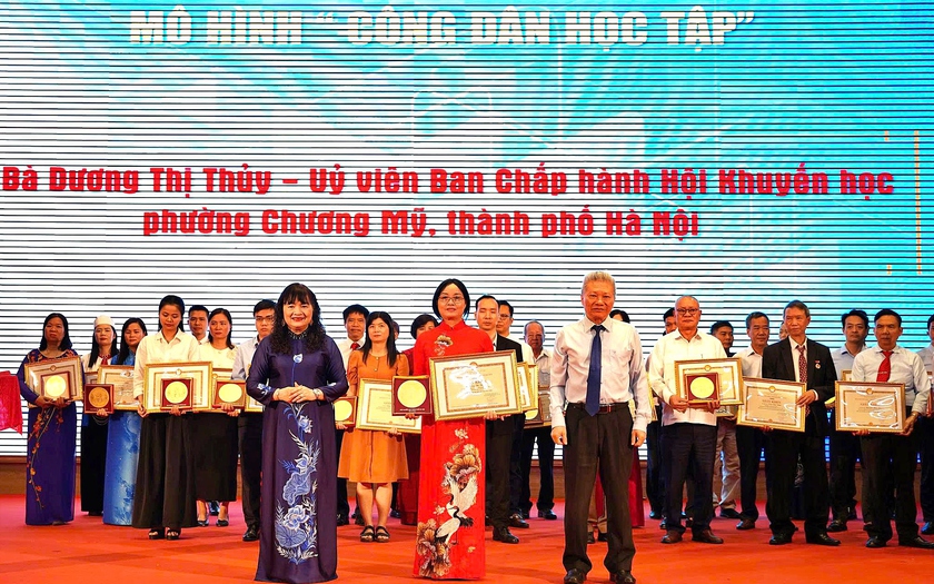 Hội Khuyến học H&agrave; Nội sơ kết, biểu dương c&aacute;c m&ocirc; h&igrave;nh học tập ti&ecirc;u biểu giai đoạn 2021-2026 - Ảnh 4.