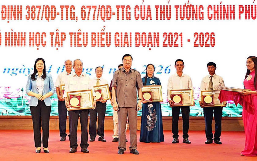 Hội Khuyến học H&agrave; Nội sơ kết, biểu dương c&aacute;c m&ocirc; h&igrave;nh học tập ti&ecirc;u biểu giai đoạn 2021-2026 - Ảnh 3.
