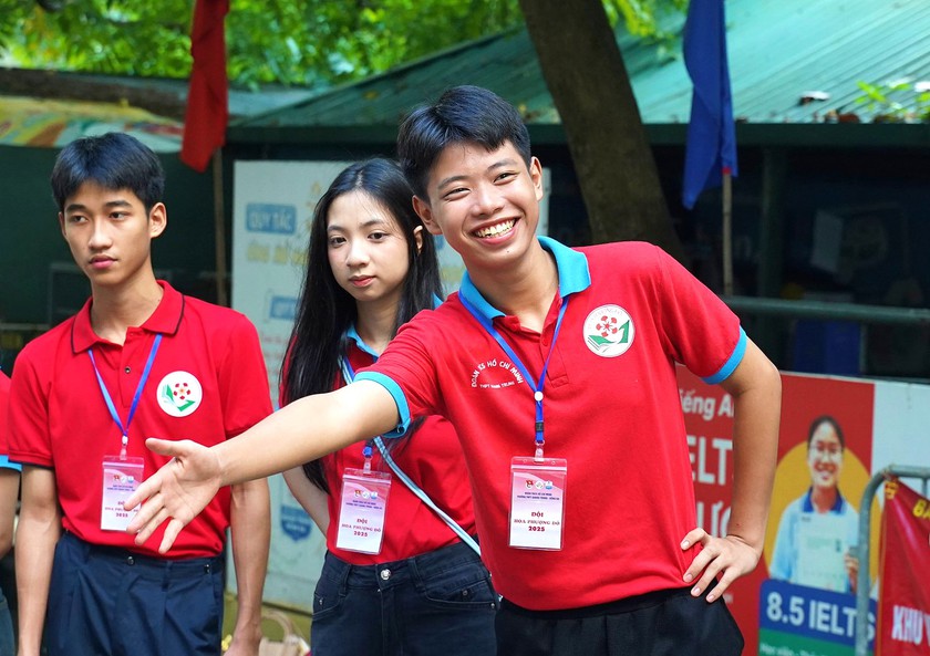 Chọn nguyện vọng, chọn m&ocirc;n - nỗi lo k&eacute;p của sĩ tử v&agrave;o lớp 10? - Ảnh 1.