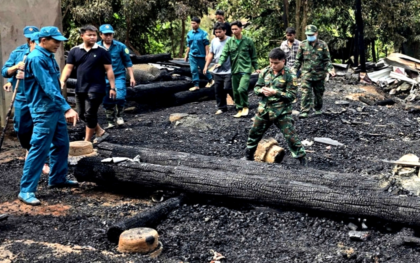 Lai Ch&acirc;u: Ch&aacute;y nh&agrave; l&agrave;m 3 học sinh tử vong - Ảnh 1.