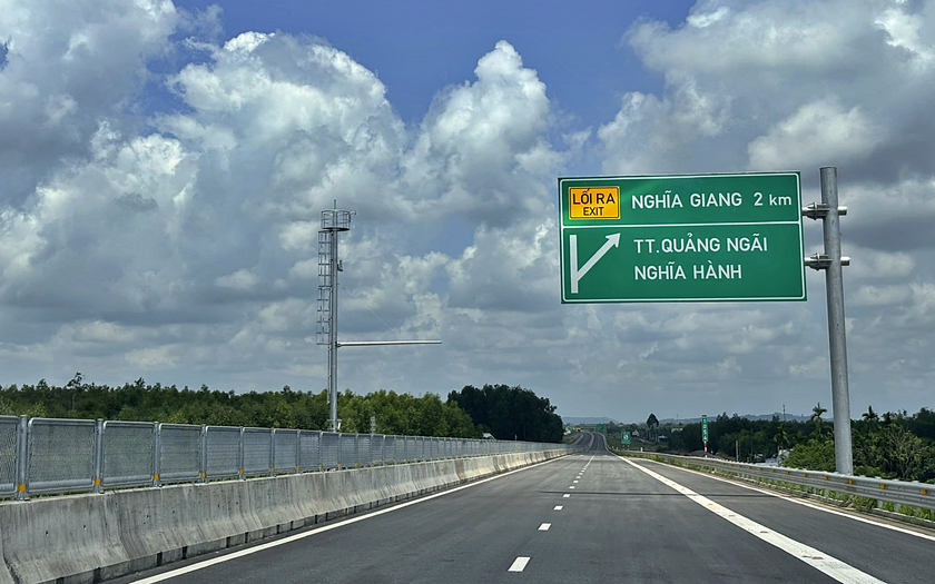 Nghỉ lễ 30/4-1/5: Th&ecirc;m tuyến cao tốc Quảng Ng&atilde;i - Ho&agrave;i Nhơn đưa v&agrave;o vận h&agrave;nh, sử dụng - Ảnh 1.