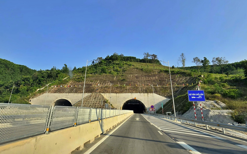 Nghỉ lễ 30/4-1/5: Th&ecirc;m tuyến cao tốc Quảng Ng&atilde;i - Ho&agrave;i Nhơn đưa v&agrave;o vận h&agrave;nh, sử dụng - Ảnh 2.