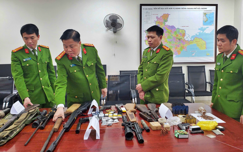 Công an Hải Phòng triệt phá đường dây chế tạo, mua bán, tàng trữ vũ khí, đạn quân dụng quy mô lớn - Ảnh 1.