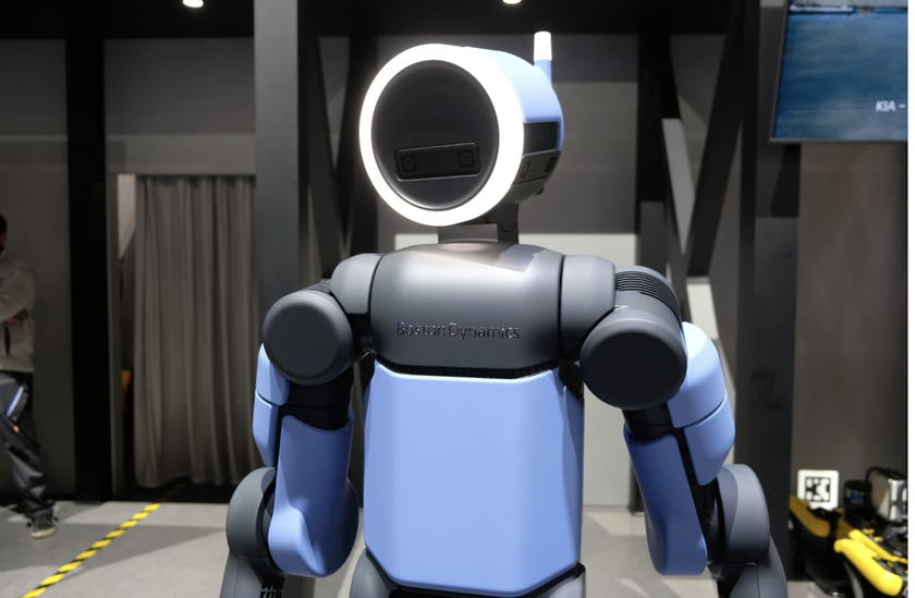 Nhật Bản tăng tốc &ldquo;AI vật l&yacute;&rdquo;: Giải quyết b&agrave;i to&aacute;n thiếu lao động tại xứ sở mặt trời mọc - Ảnh 1.