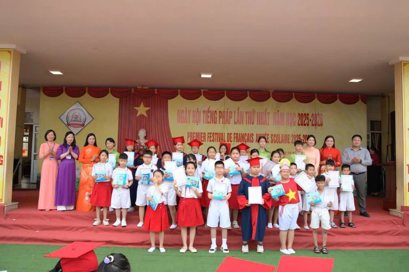 Festival tiếng Anh và Festival tiếng Pháp, sân chơi bổ ích cho học sinh Quảng Ninh - Ảnh 2.