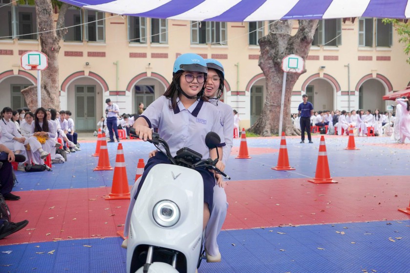 VinFast ZGoo: Nhỏ gọn cho học sinh, y&ecirc;n t&acirc;m cho phụ huynh - Ảnh 1.