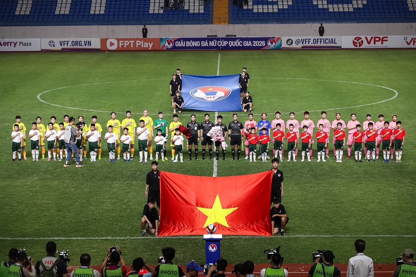 Th&aacute;i Nguy&ecirc;n tưng bừng khai mạc "Giải B&oacute;ng đ&aacute; nữ C&uacute;p Quốc gia 2026" - Ảnh 1.