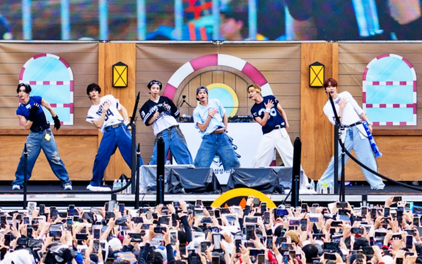 Du lịch K-wave với kỳ nghỉ h&egrave; sớm trải nghiệm văn ho&aacute; leo n&uacute;i, c&aacute;c sự kiện b&atilde;i biển K-pop - Ảnh 4.