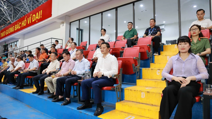 Th&aacute;i Nguy&ecirc;n tưng bừng khai mạc "Giải B&oacute;ng đ&aacute; nữ C&uacute;p Quốc gia 2026" - Ảnh 4.