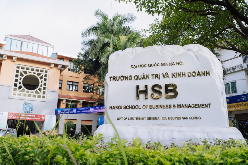 Trường c&ocirc;ng lập đầu ti&ecirc;n của Việt Nam đạt chuẩn QS 5 sao - Ảnh 1.