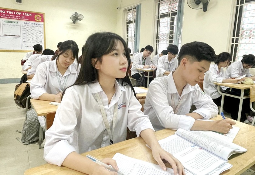 Thầy, tr&ograve; v&ugrave;ng cao L&agrave;o Cai tăng tốc, linh hoạt &ocirc;n tập, n&acirc;ng cao chất lượng thi tốt nghiệp THPT ở v&ugrave;ng kh&oacute; - Ảnh 3.